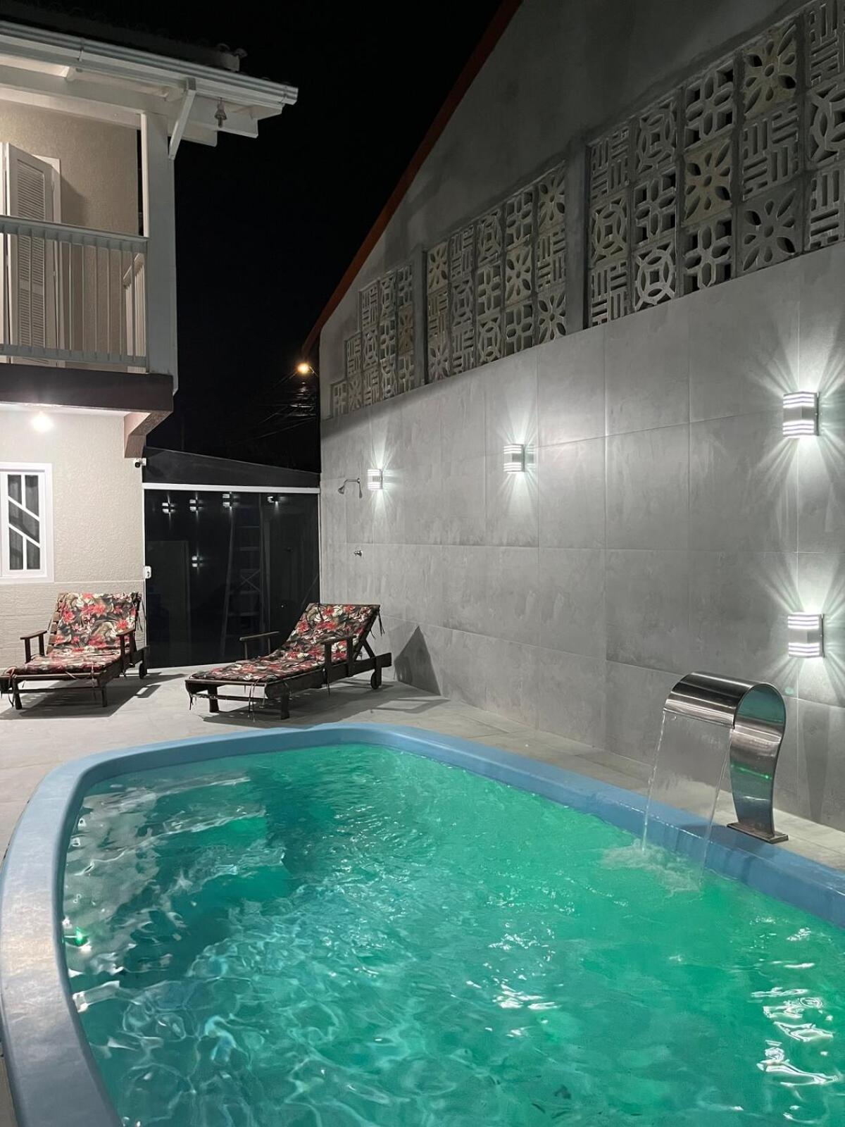 Casa Com Piscina 12 Pessoas *